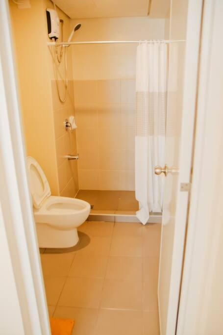 Spacious 3 Bedroom @avida Allgauers * Iloilo City