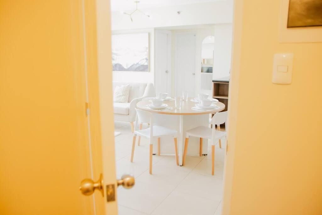 Spacious 3 Bedroom @avida Allgauers Apartment
