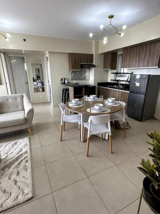 Spacious 3 Bedroom @avida Allgauers Apartment *